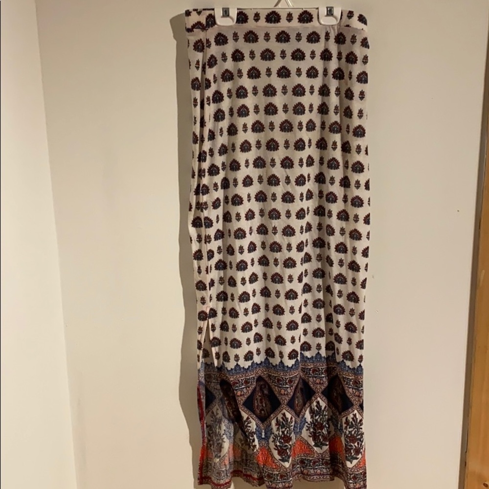 Maxi skirt
